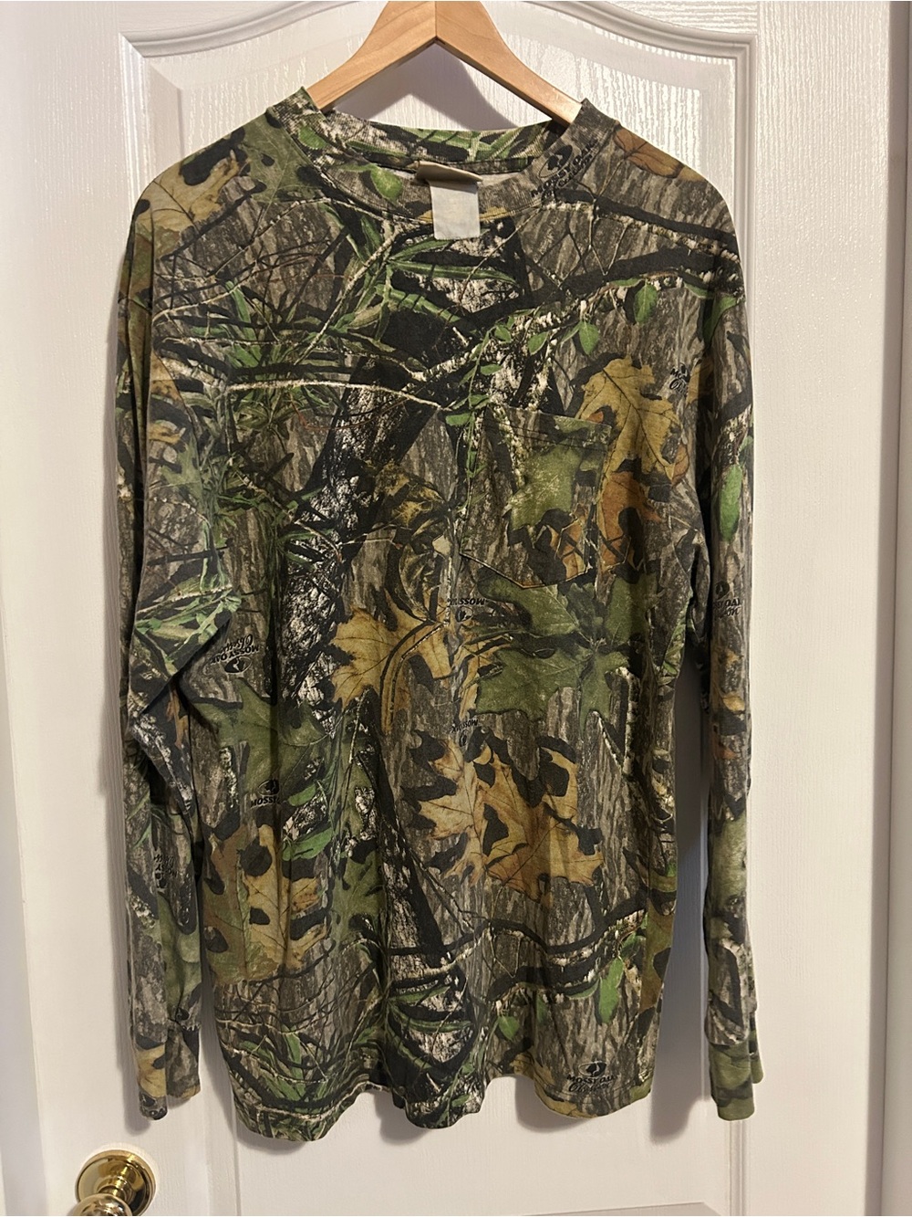 Vintage Mossy Oak Long Sleeve Camouflage Tee - Green, Brown, Black